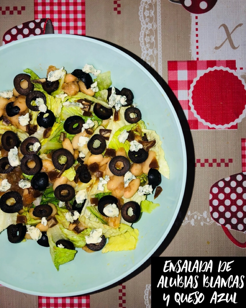 Ensalada de Alubias Blancas y Queso Azul