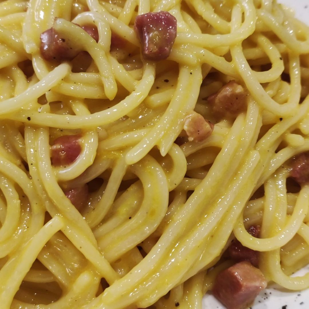 Espaguetis a la carbonara napolitana 🍝