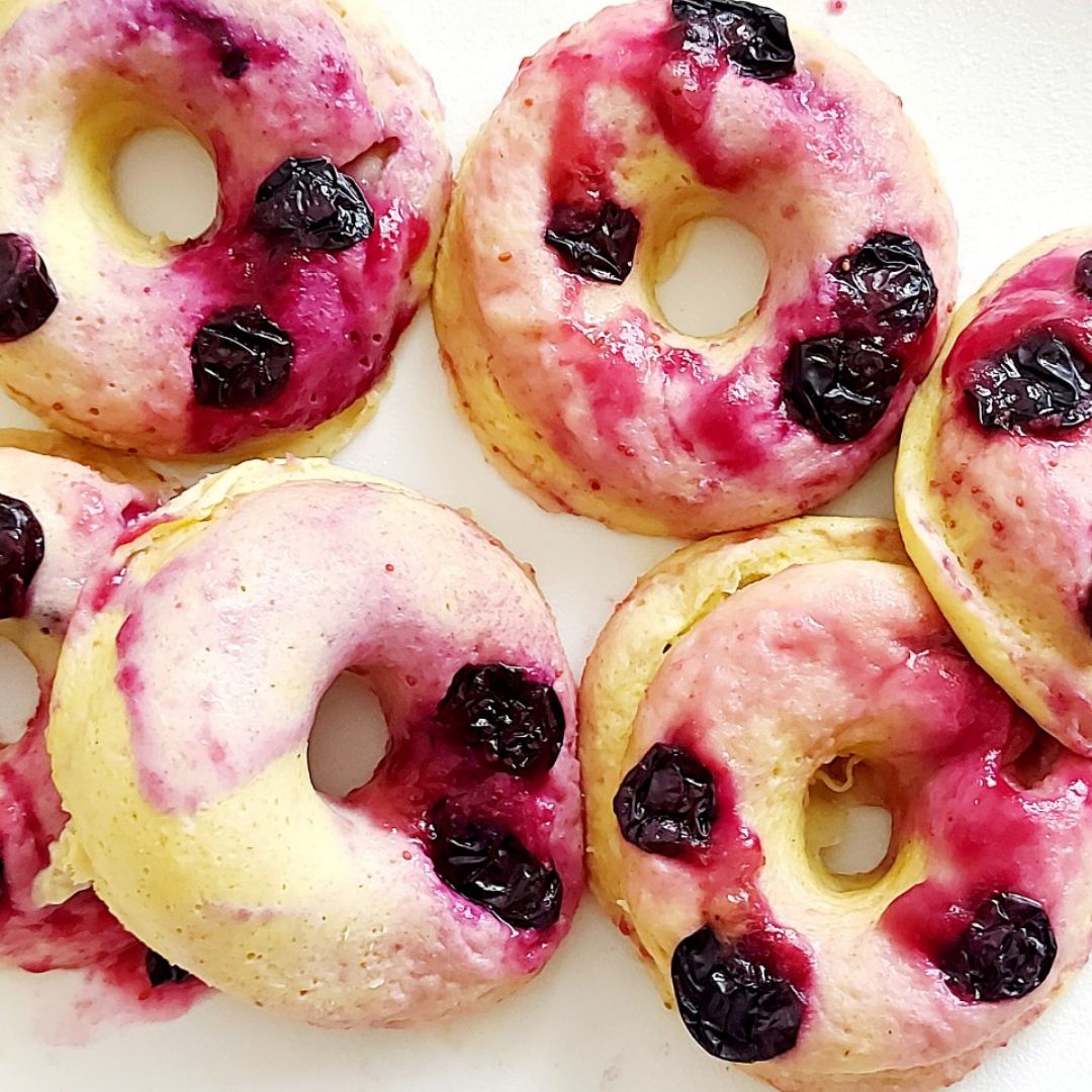 Donuts cheesecake de arándanos Donuts cheesecake de arándanos
