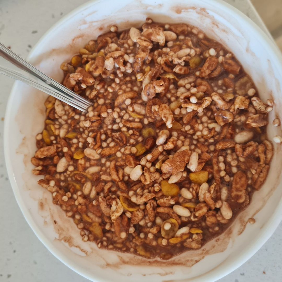 Cereales mix con bebida de avena y cacao Step 0