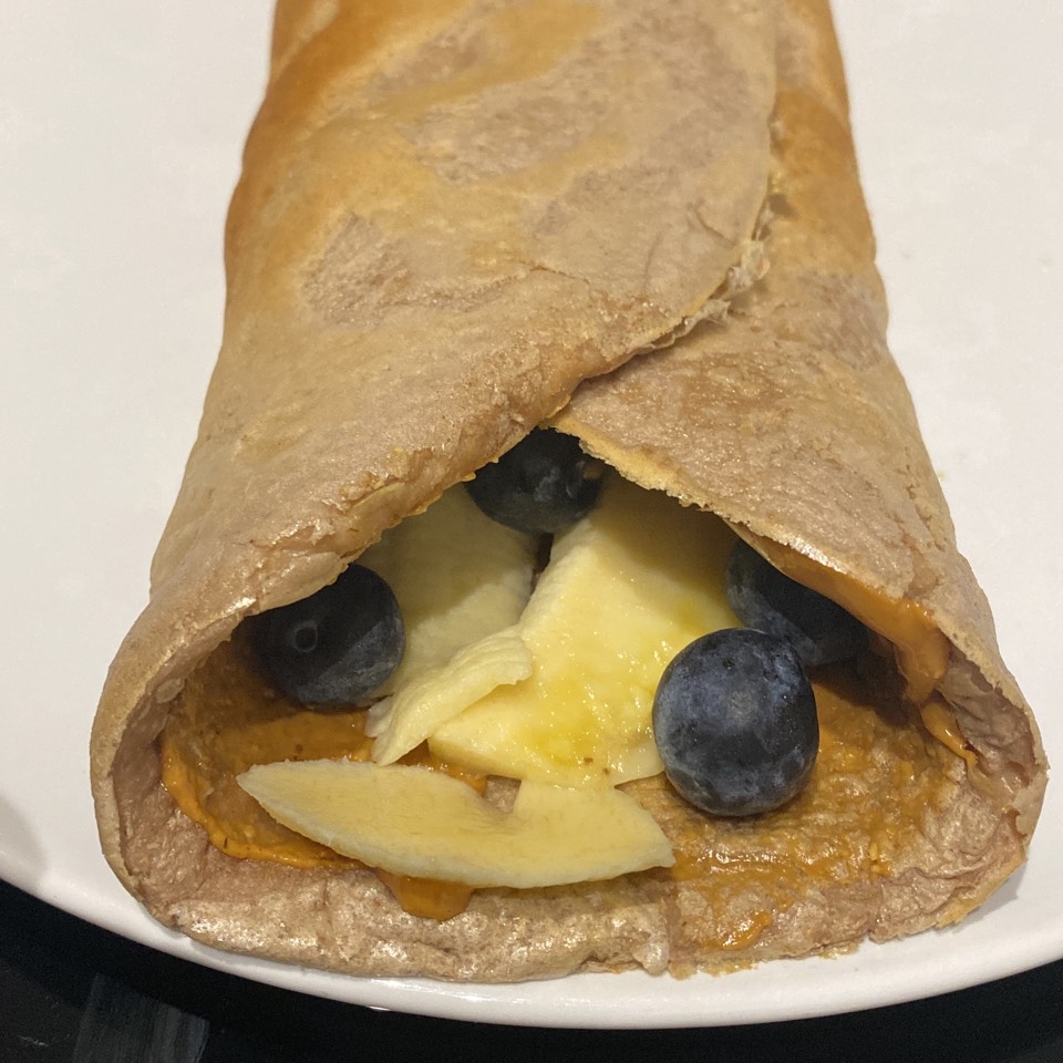 Crepe de plátano y arándanos 