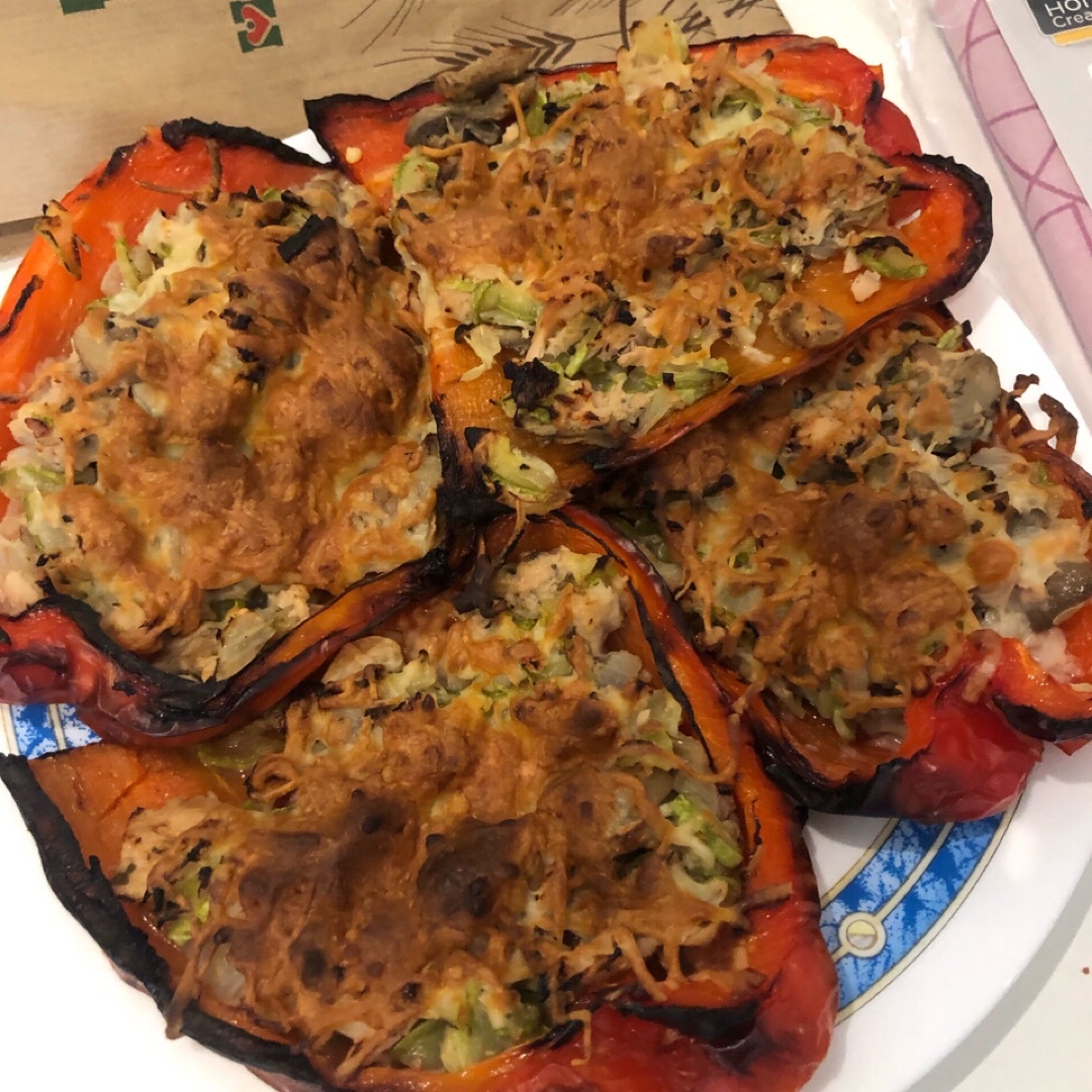 PIMIENTOS RELLENOS GRATINADOS PIMIENTOS RELLENOS GRATINADOS