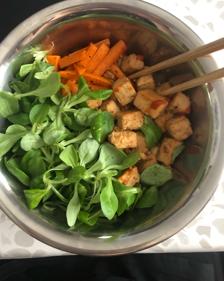 Ensalada de garbanzos y tofu Ensalada de garbanzos y tofu