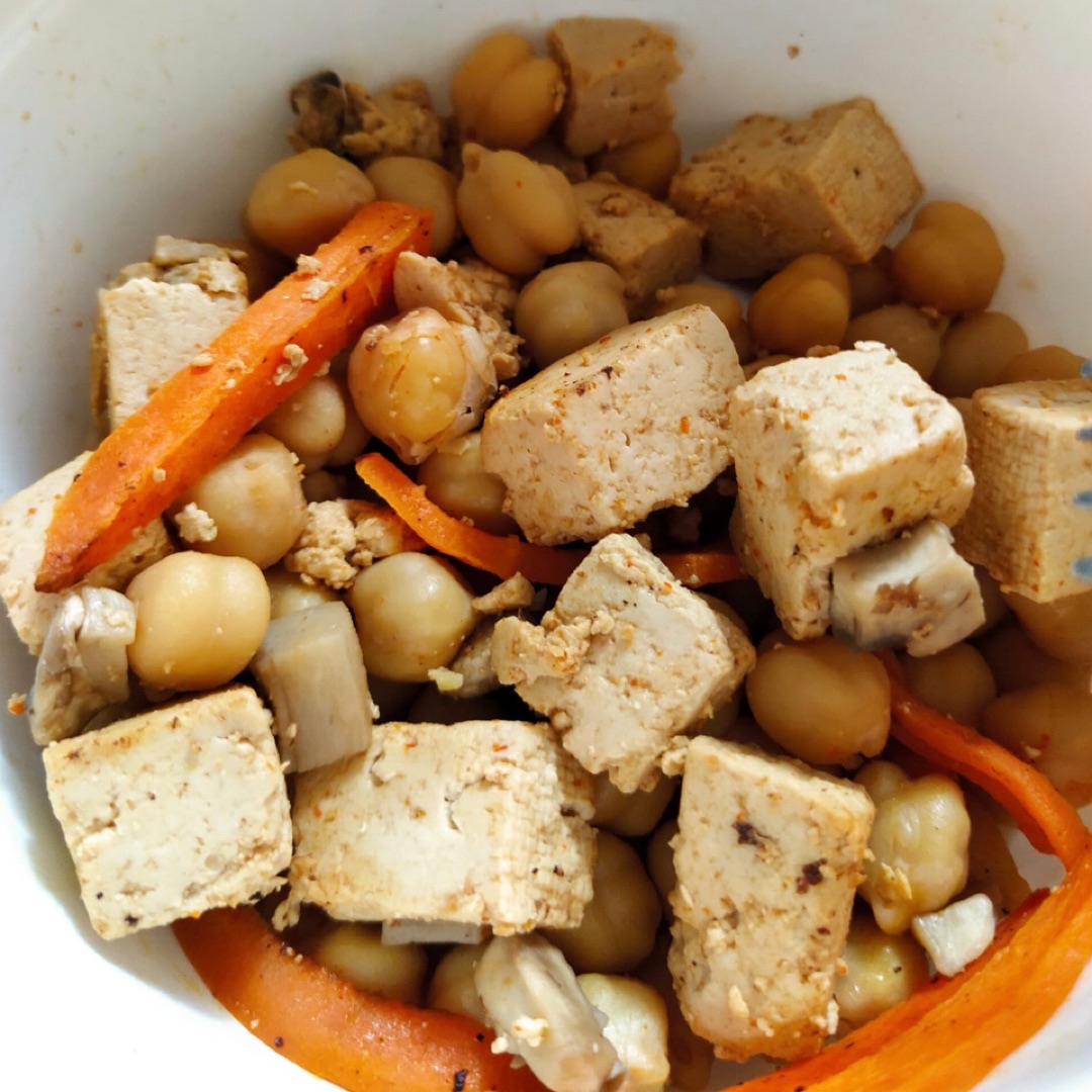Ensalada de garbanzos y tofu Paso 3 Ensalada de garbanzos y tofu Paso 3