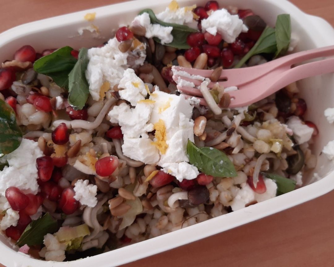 Ensalada primaveral al estilo Miss Cosialls Ensalada primaveral al estilo Miss Cosialls