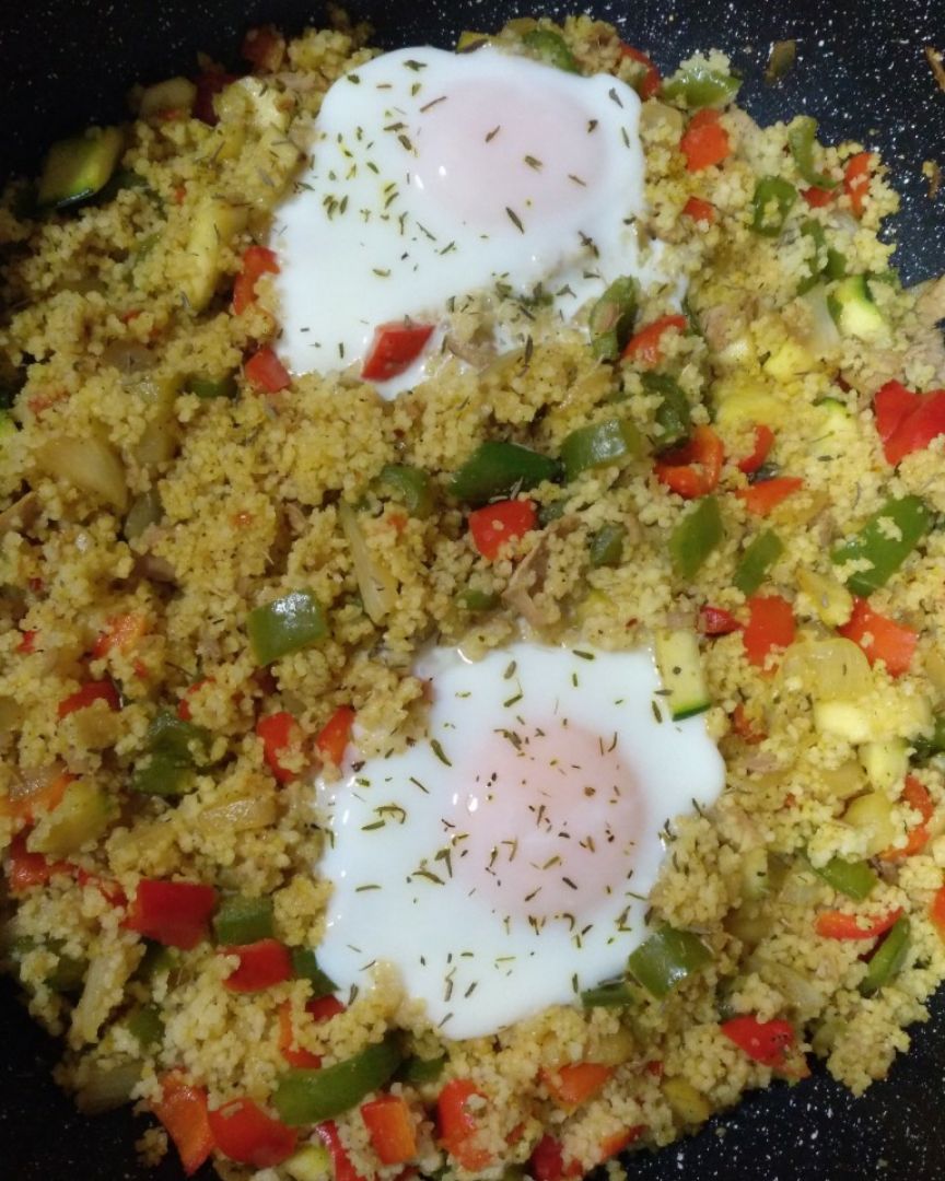 Cuscús con verdura y huevo Cuscús con verdura y huevo