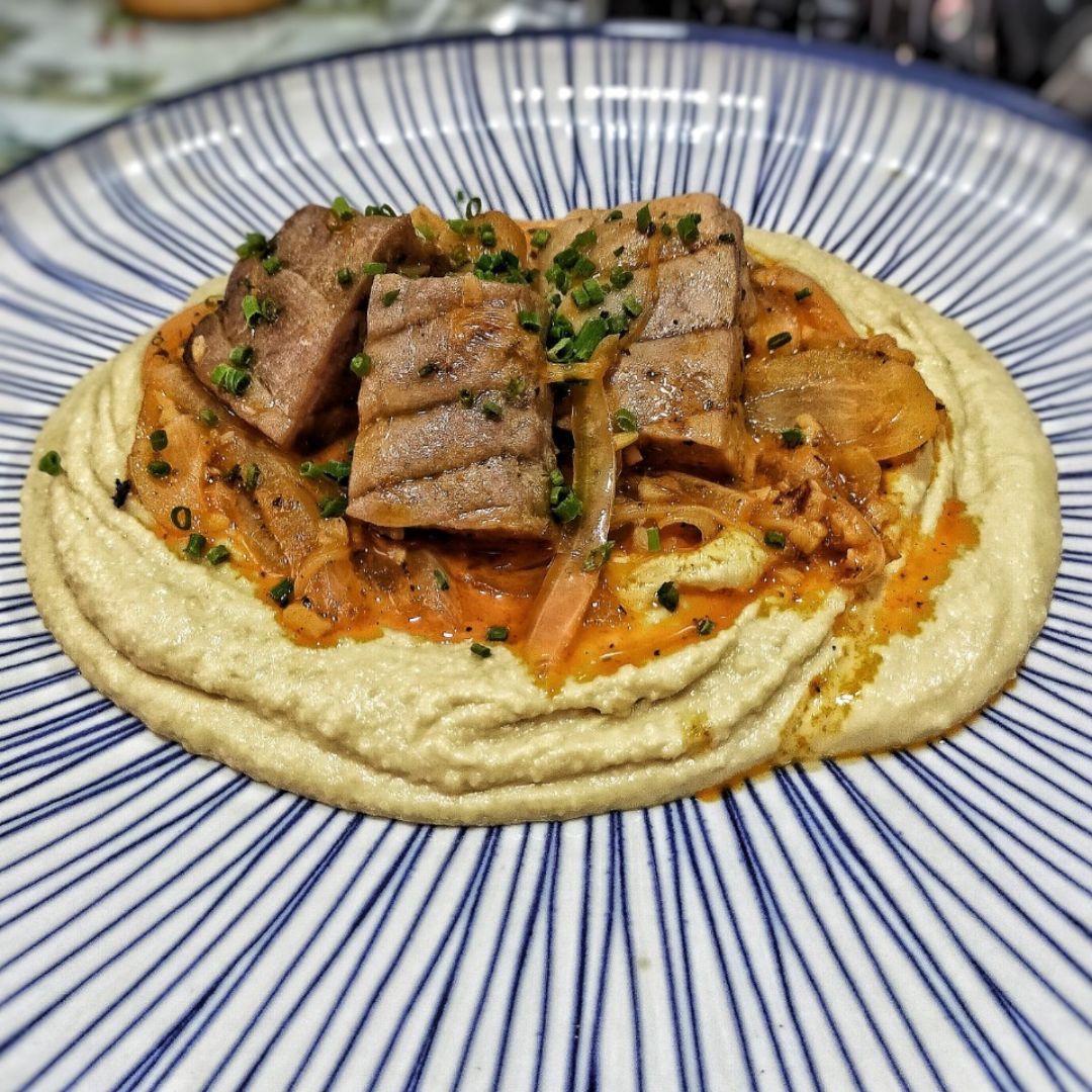 Atún rojo "encebollao" con hummus Paso 7 Atún rojo "encebollao" con hummus Paso 7