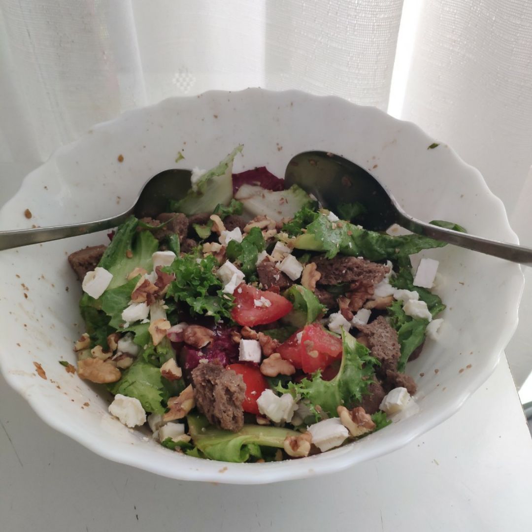 Ensalada de pan duro 🥗🥖 Ensalada de pan duro 🥗🥖
