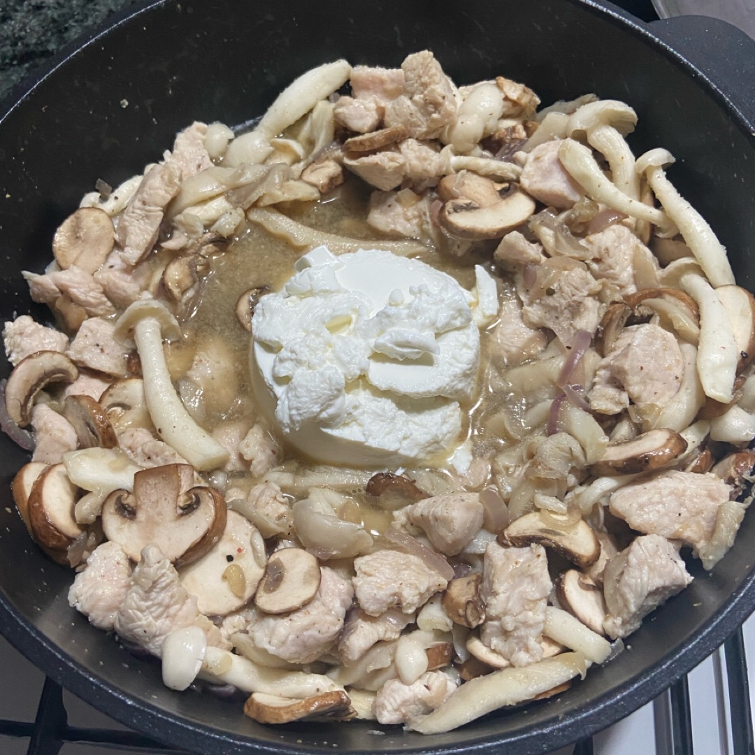 Ñoquis con solomillo de pavo, setas y ricotta Paso 4 Ñoquis con solomillo de pavo, setas y ricotta Paso 4