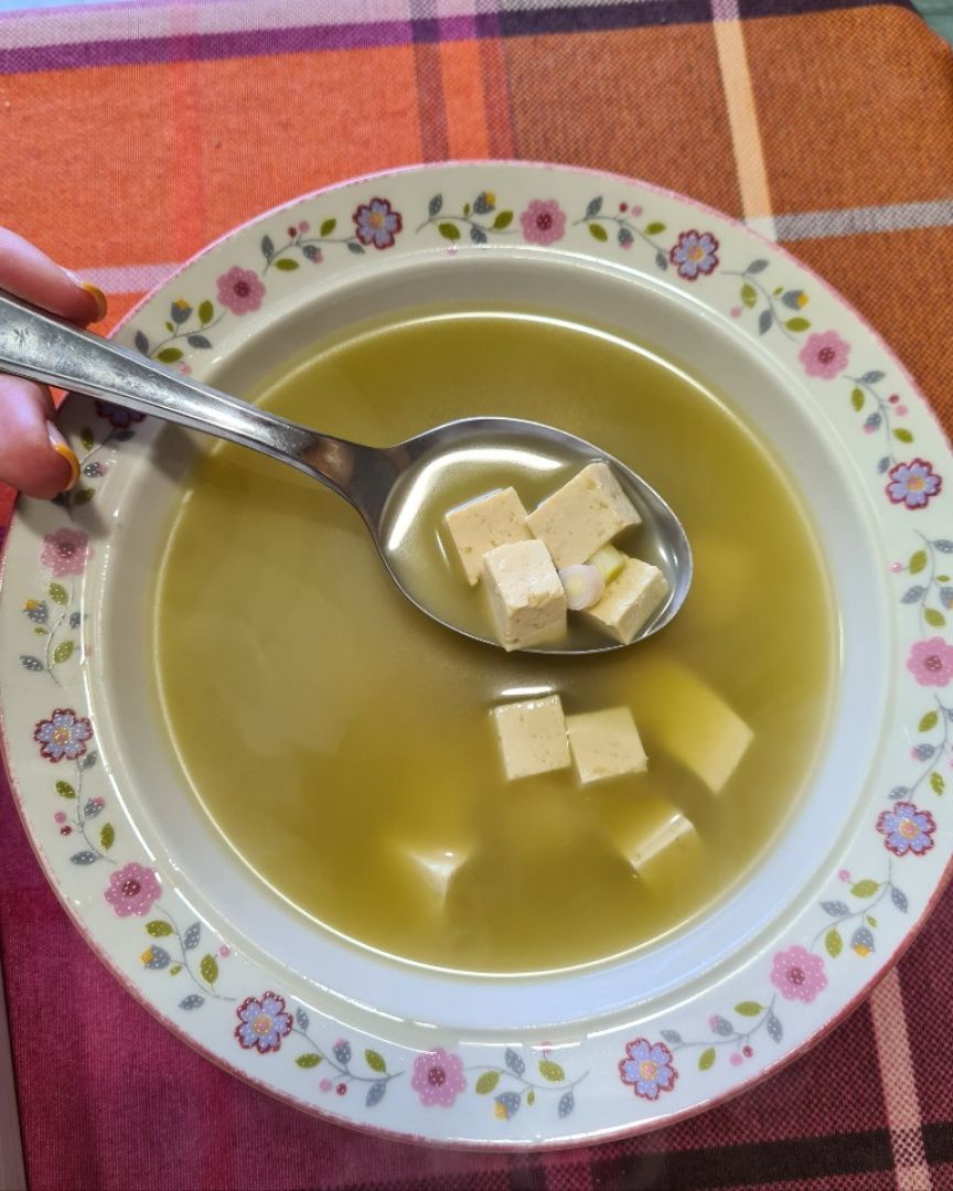 Sopa de verduras con tofu Sopa de verduras con tofu