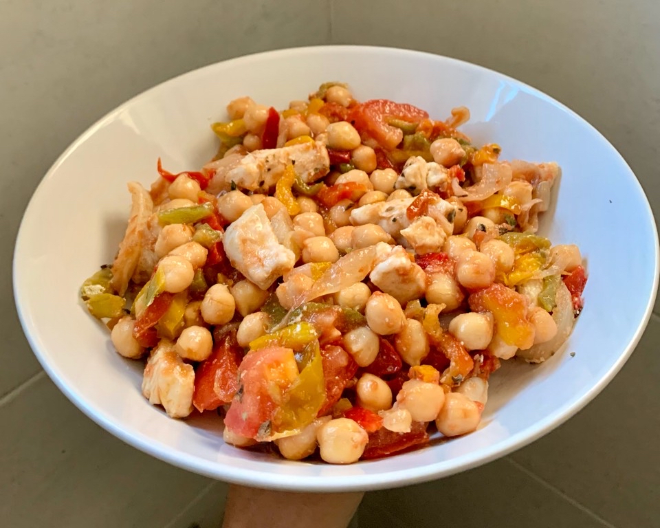 Garbanzos con pollo y pimientos Garbanzos con pollo y pimientos