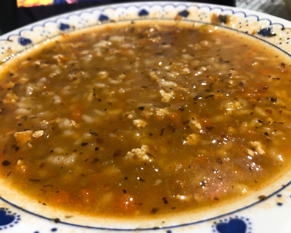 Sopa de verduras con pollo y arroz