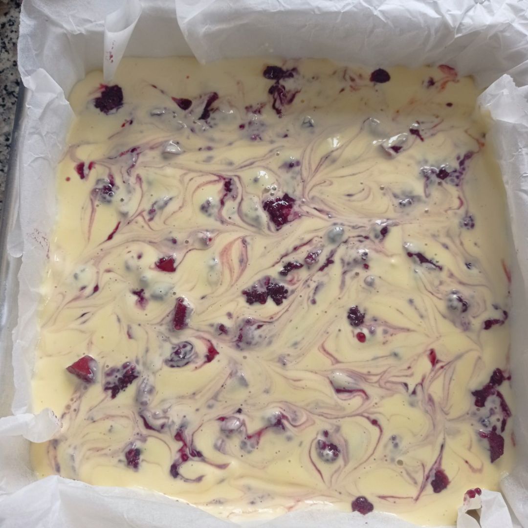 Barritas de cheesecake 🍰de arándanos 🫐 Paso 3 Barritas de cheesecake 🍰de arándanos 🫐 Paso 3