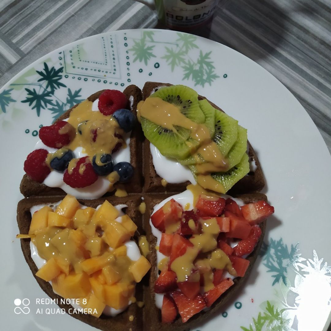 Gofre de manzana y algarroba Gofre de manzana y algarroba