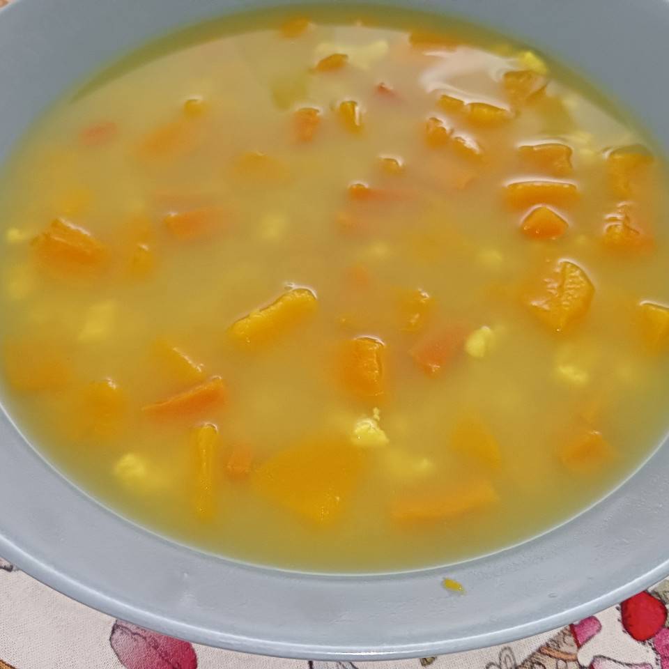 Sopa de calabaza, zanahoria y soja texturizada Sopa de calabaza, zanahoria y soja texturizada