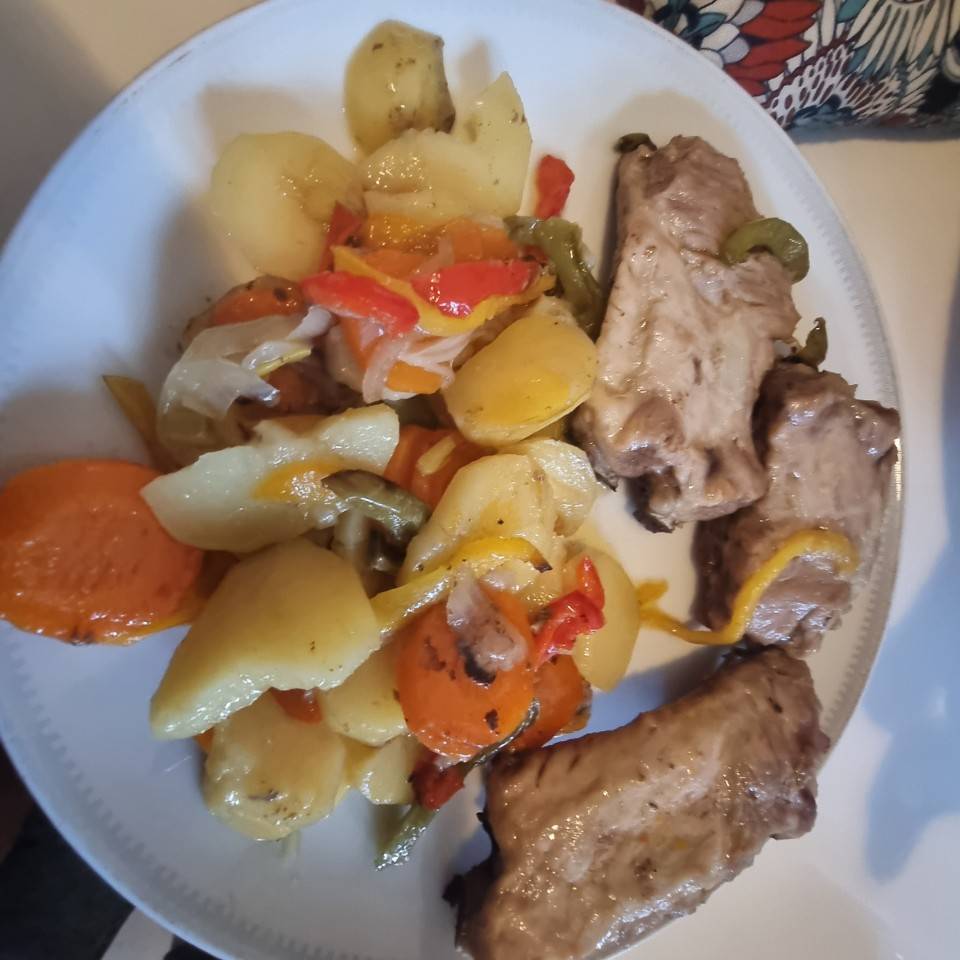 Costillas con verduras Costillas con verduras