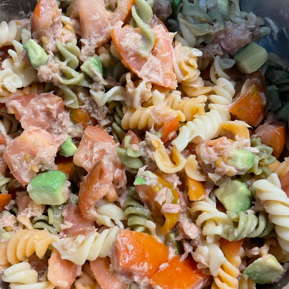 Macarrones con aguacate 