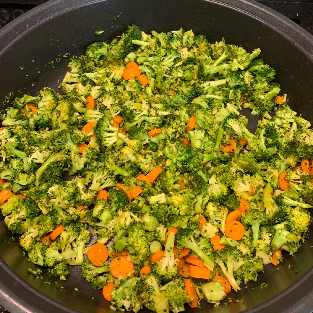 Brócoli al curry con tofu y avena Paso 1 Brócoli al curry con tofu y avena Paso 1