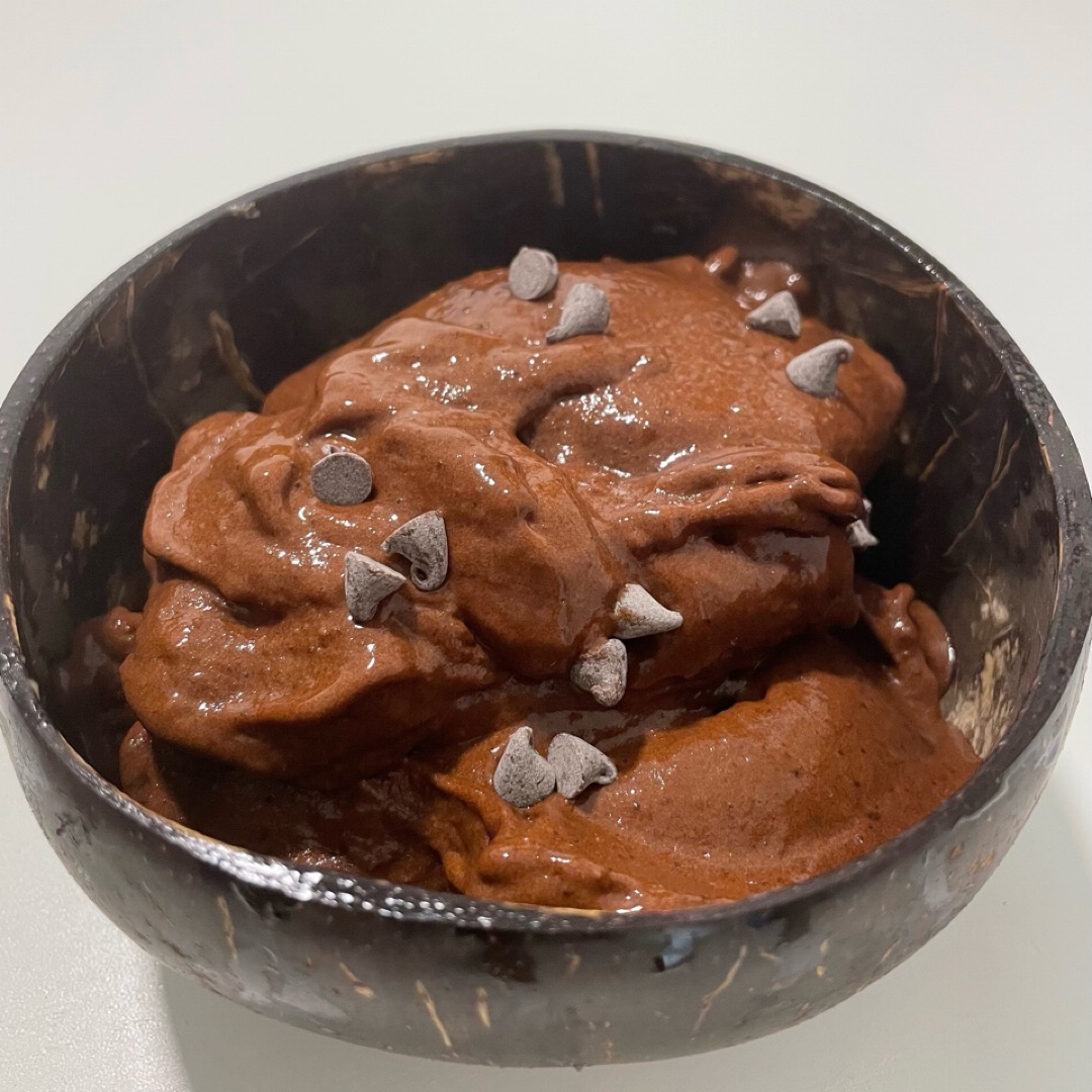 Helado de cacao y plátano 