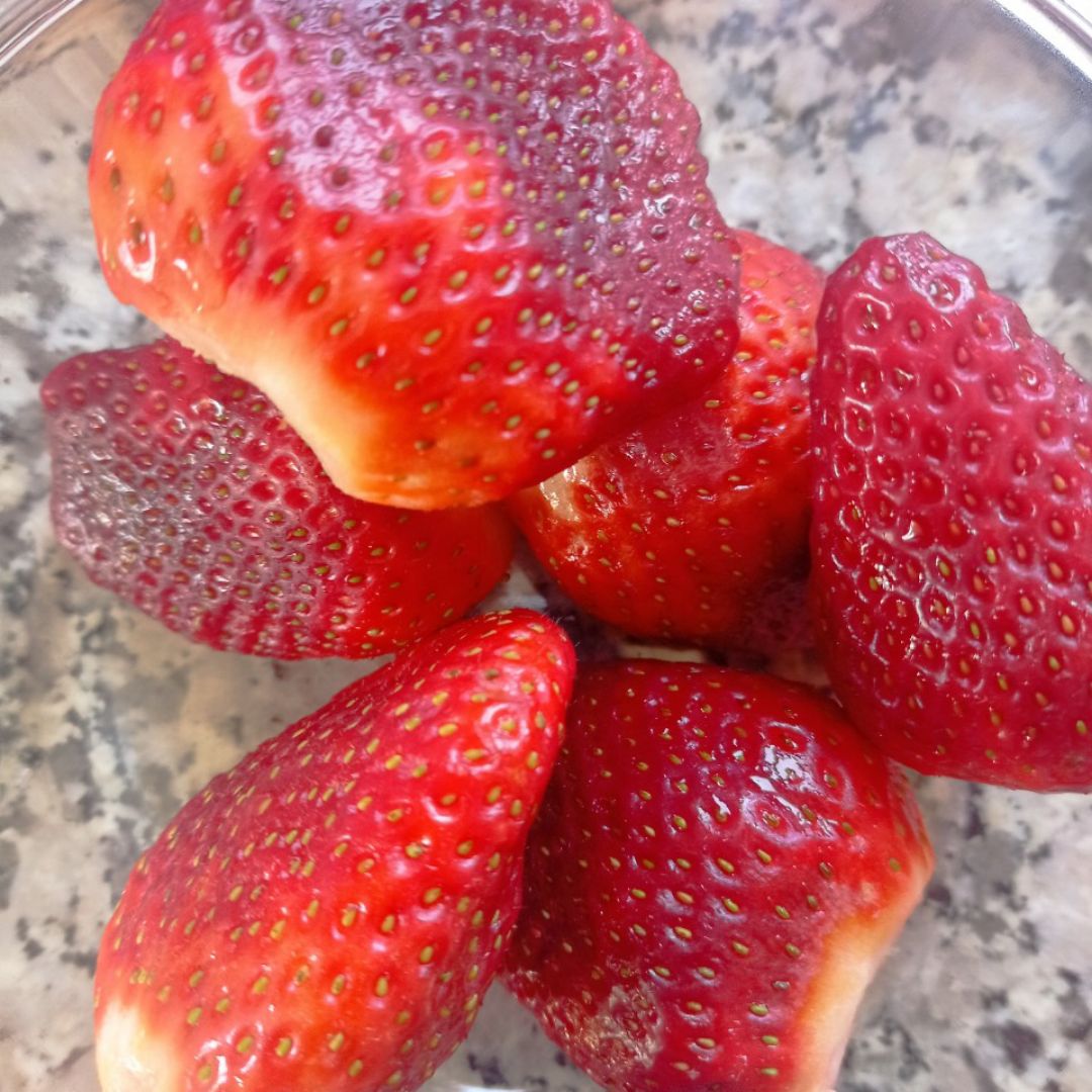 Tiramisú en tarritos 🫙 de fresas 🍓 y coco 🥥 Paso 1 Tiramisú en tarritos 🫙 de fresas 🍓 y coco 🥥 Paso 1