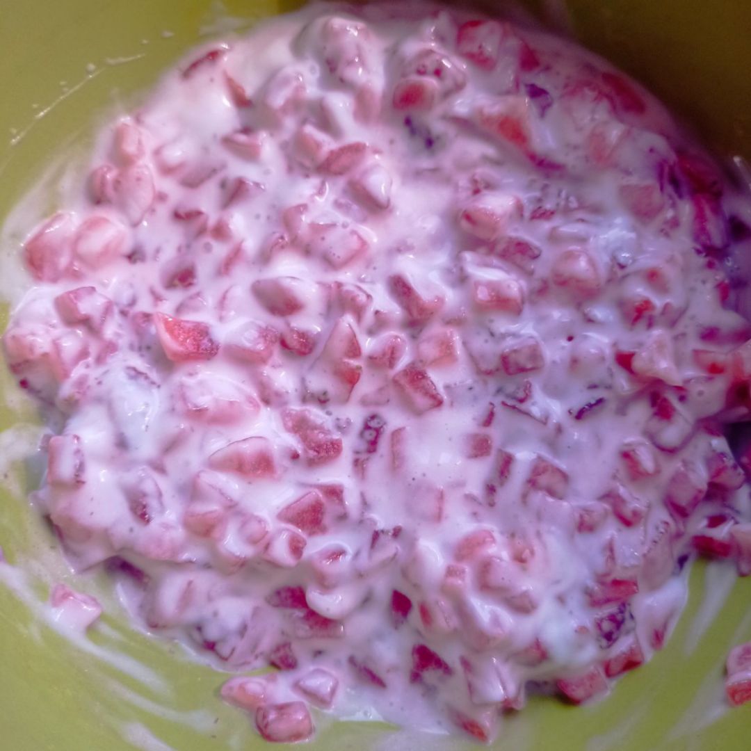 Tiramisú en tarritos 🫙 de fresas 🍓 y coco 🥥 Paso 3 Tiramisú en tarritos 🫙 de fresas 🍓 y coco 🥥 Paso 3