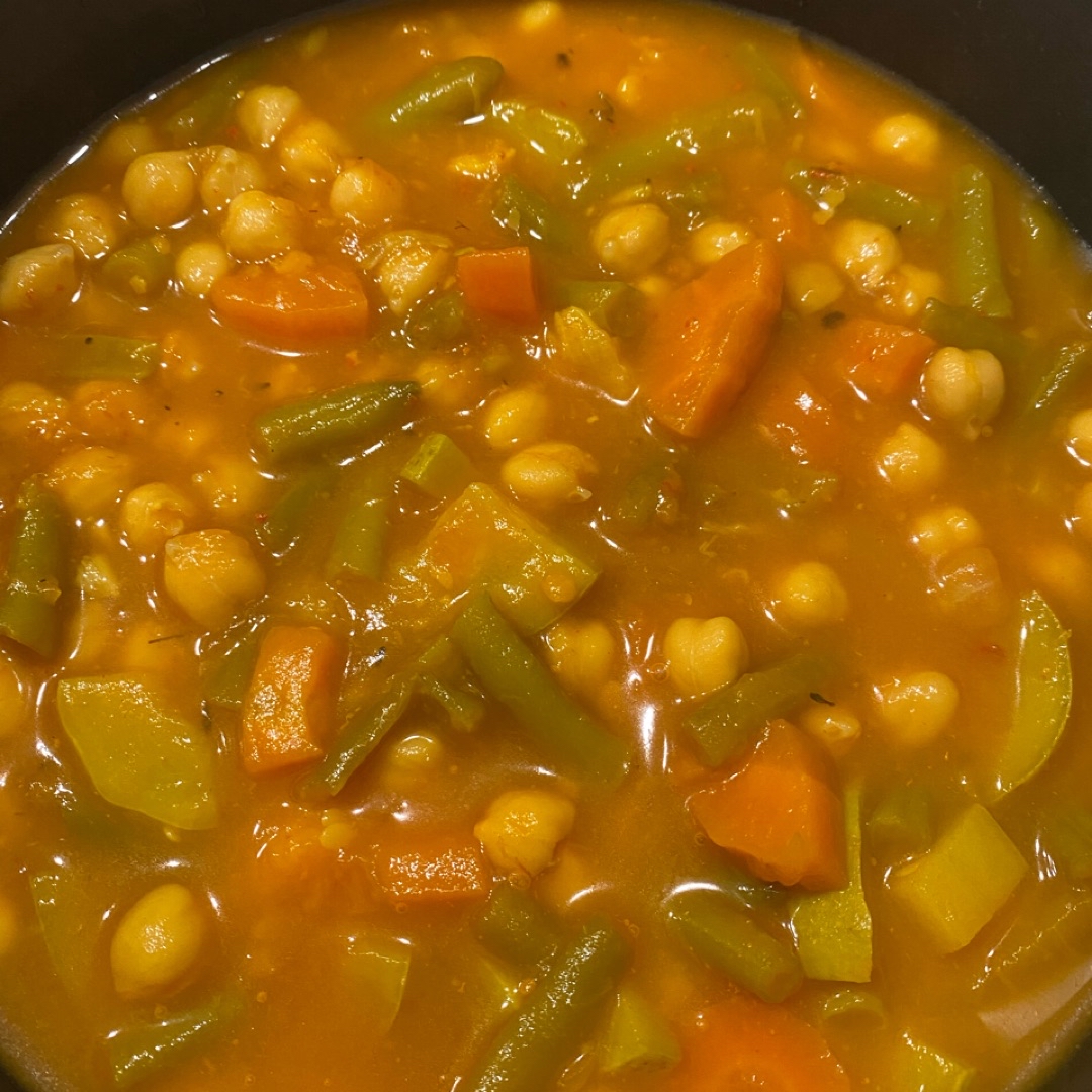 Potaje de verduras y garbanzos Potaje de verduras y garbanzos