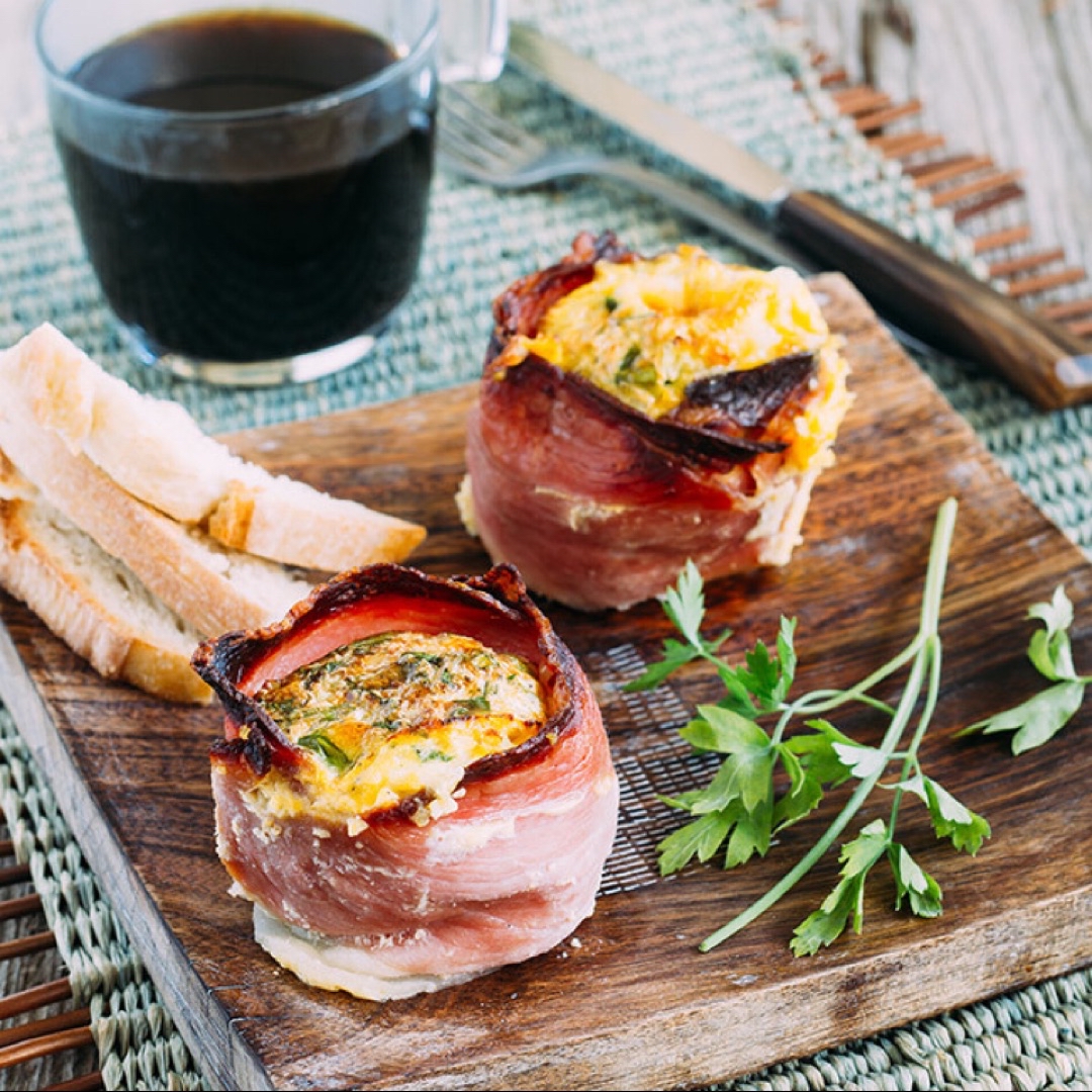 Huevos en cazuela de jamón serrano Huevos en cazuela de jamón serrano