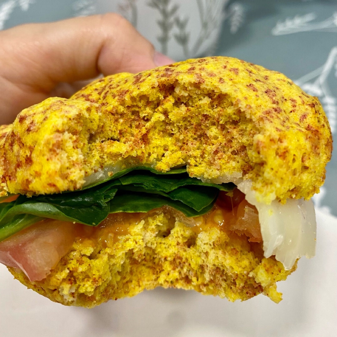 Sándwich con pan de cúrcuma Paso 3 Sándwich con pan de cúrcuma Paso 3