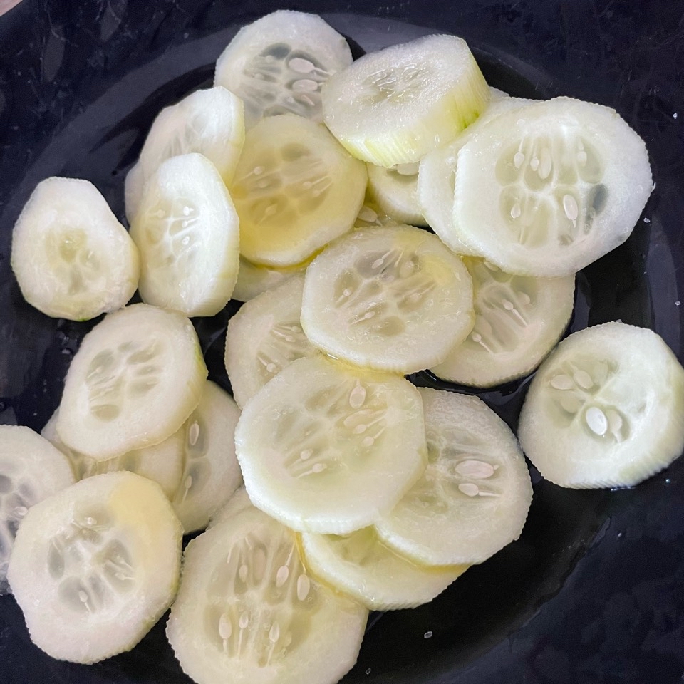 Pepino aliñado Pepino aliñado
