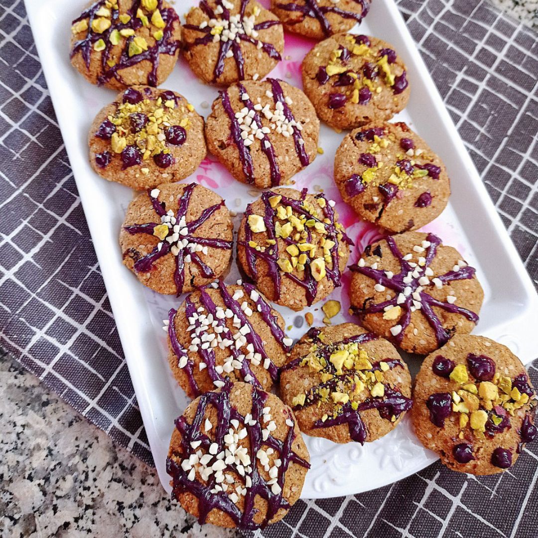 Cookies 🍪 de chufa con chocolate 🍫 y arándanos 🫐 Cookies 🍪 de chufa con chocolate 🍫 y arándanos 🫐