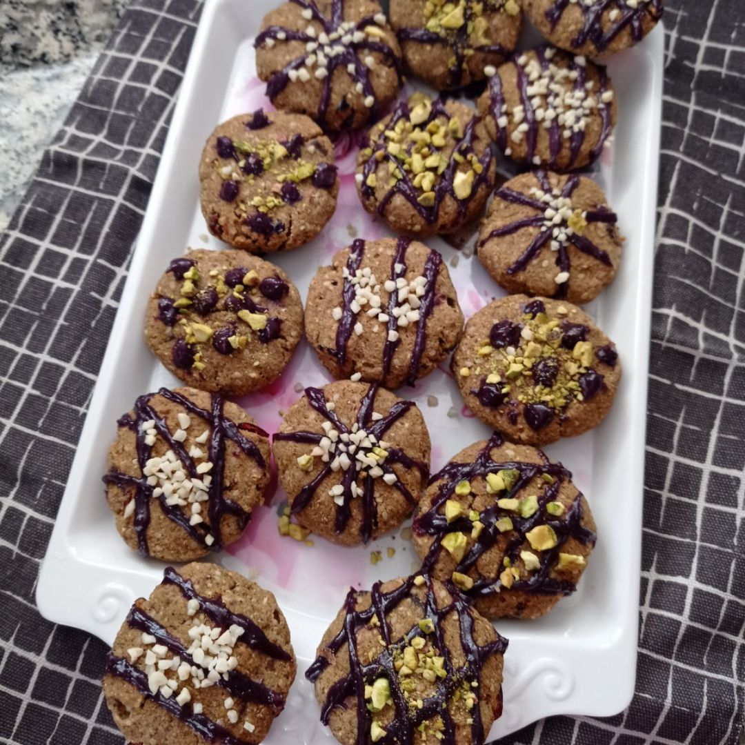 Cookies 🍪 de chufa con chocolate 🍫 y arándanos 🫐 Paso 7 Cookies 🍪 de chufa con chocolate 🍫 y arándanos 🫐 Paso 7