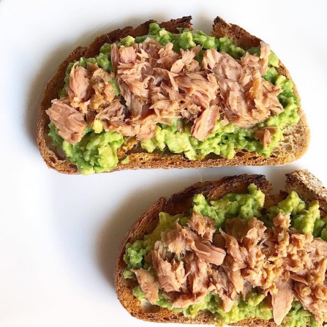 🥑Tostadas de Aguacate y Atún 🥑Tostadas de Aguacate y Atún