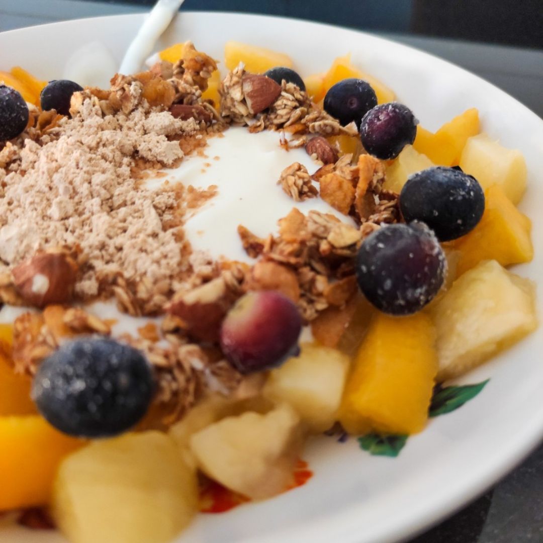 Desayuno con frutas de verano Desayuno con frutas de verano