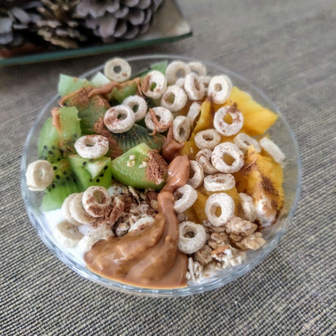 BOWL SALUDABLE DE KÉFIR 🌾🍍🥝 Paso 2