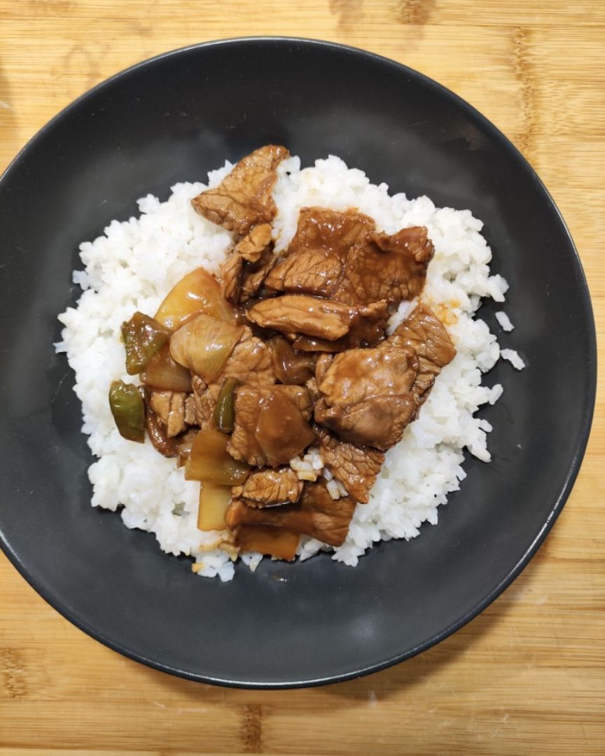 Ternera con soja y arroz
