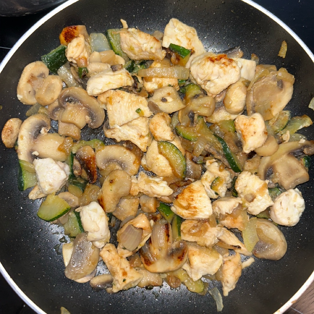 Pasta de lentejas con verduras y pollo Paso 1