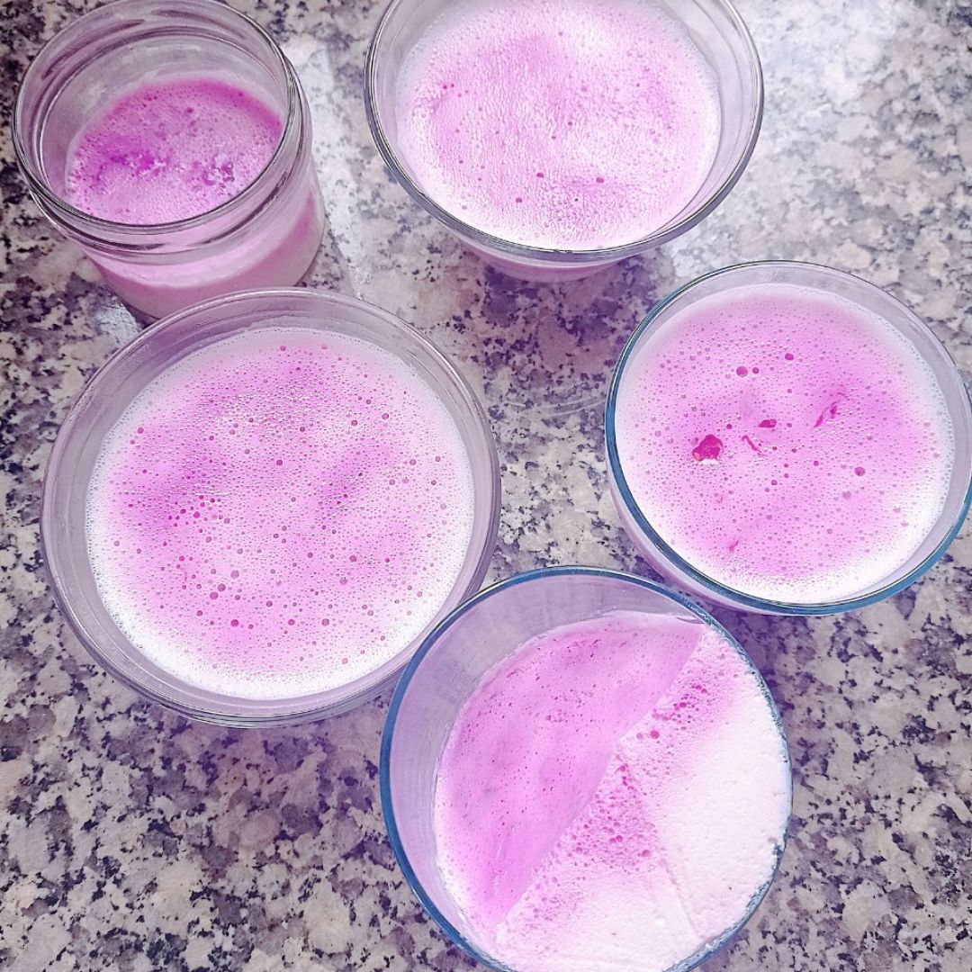 Flanes de queso, coco y pitahaya 💖🧀 Paso 5 Flanes de queso, coco y pitahaya 💖🧀 Paso 5