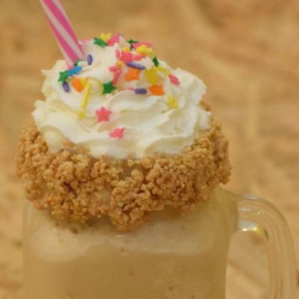 FRAPPE DE CREM DE CACHUATE CON POCOS INGREDIENTES FRAPPE DE CREM DE CACHUATE CON POCOS INGREDIENTES