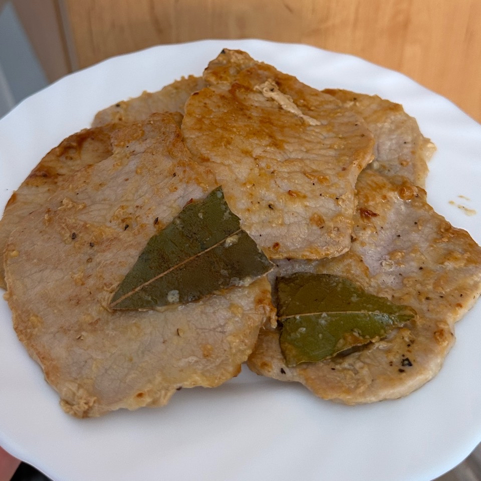 Lomo al ajillo 