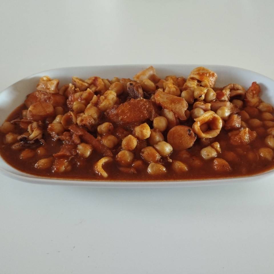 Garbanzos con mariscos Garbanzos con mariscos