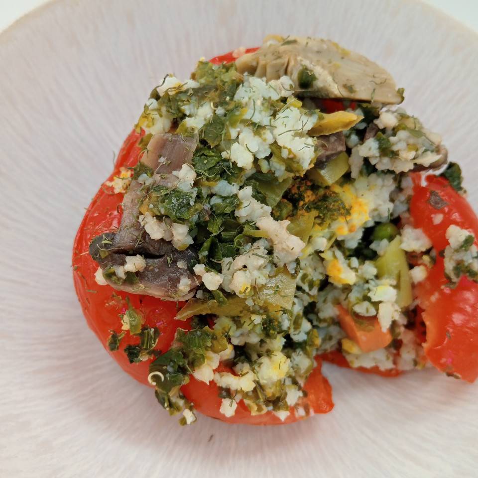 Pimiento relleno de brócoli y salsa yogur 🥦🫑