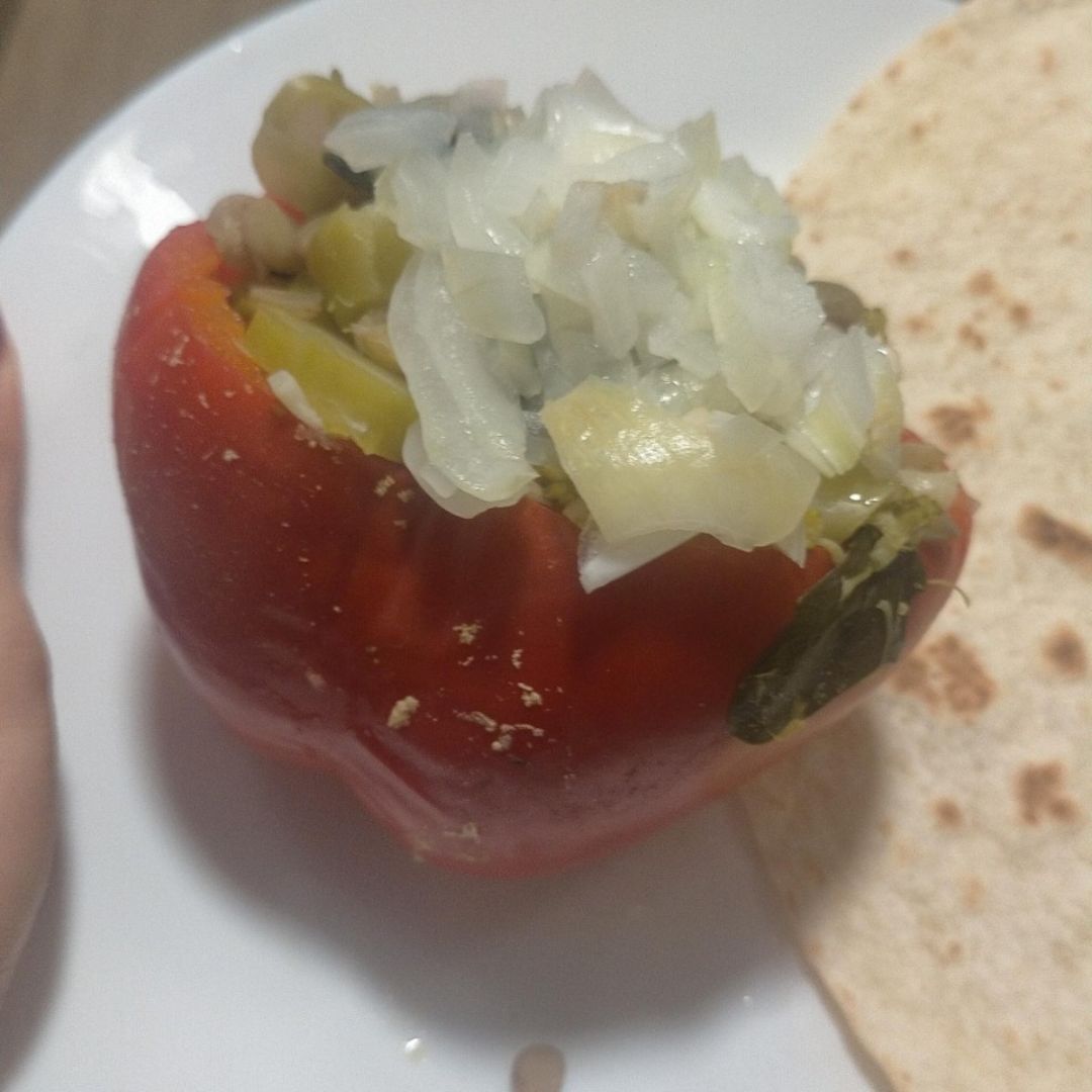 Pimiento relleno de brócoli y salsa yogur 🥦🫑 Paso 5 Pimiento relleno de brócoli y salsa yogur 🥦🫑 Paso 5
