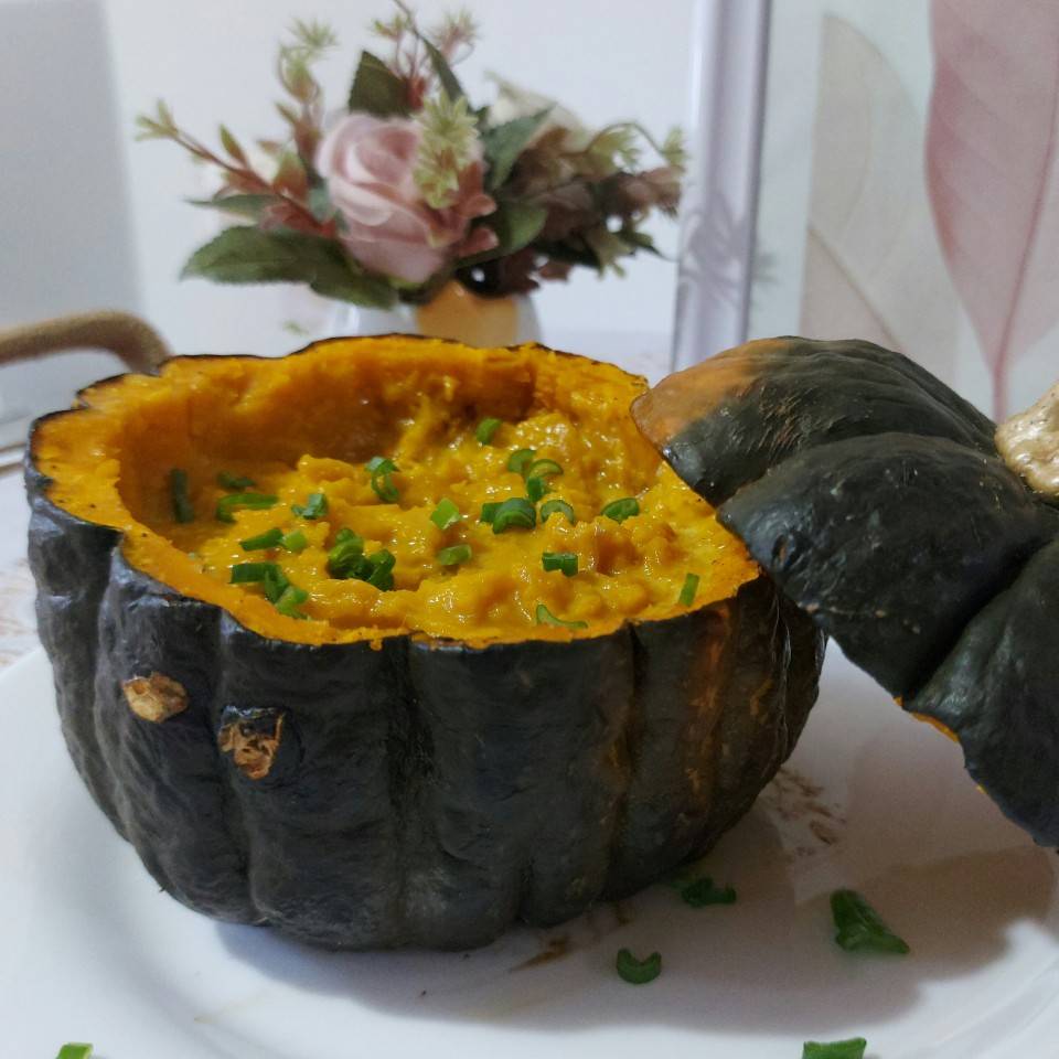 Calabaza horneada, rellena de queso Calabaza horneada, rellena de queso