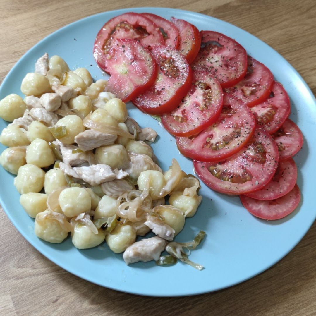 Ñoquis (Gnocchi) con pavo y verduritas Ñoquis (Gnocchi) con pavo y verduritas