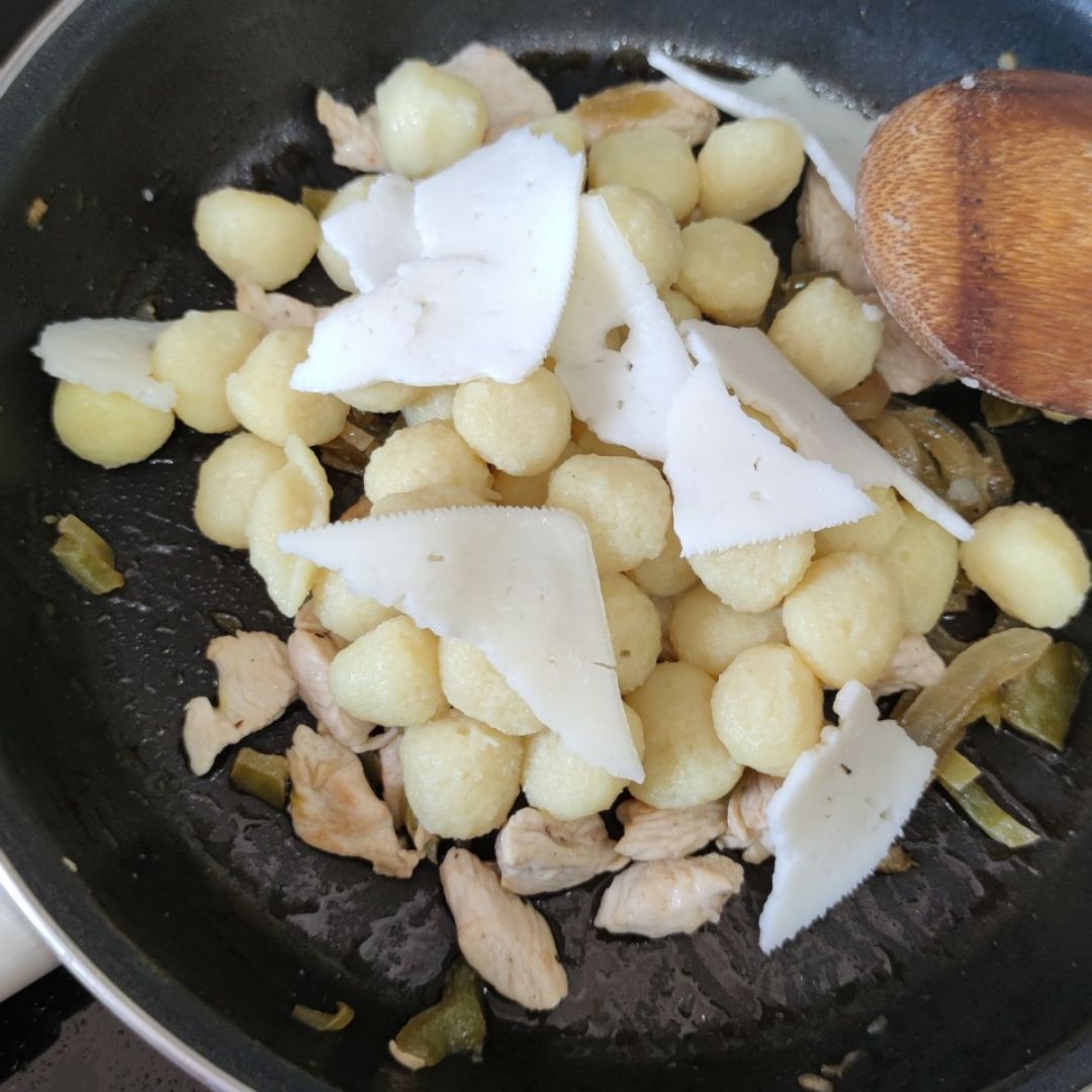 Ñoquis (Gnocchi) con pavo y verduritas Paso 6 Ñoquis (Gnocchi) con pavo y verduritas Paso 6