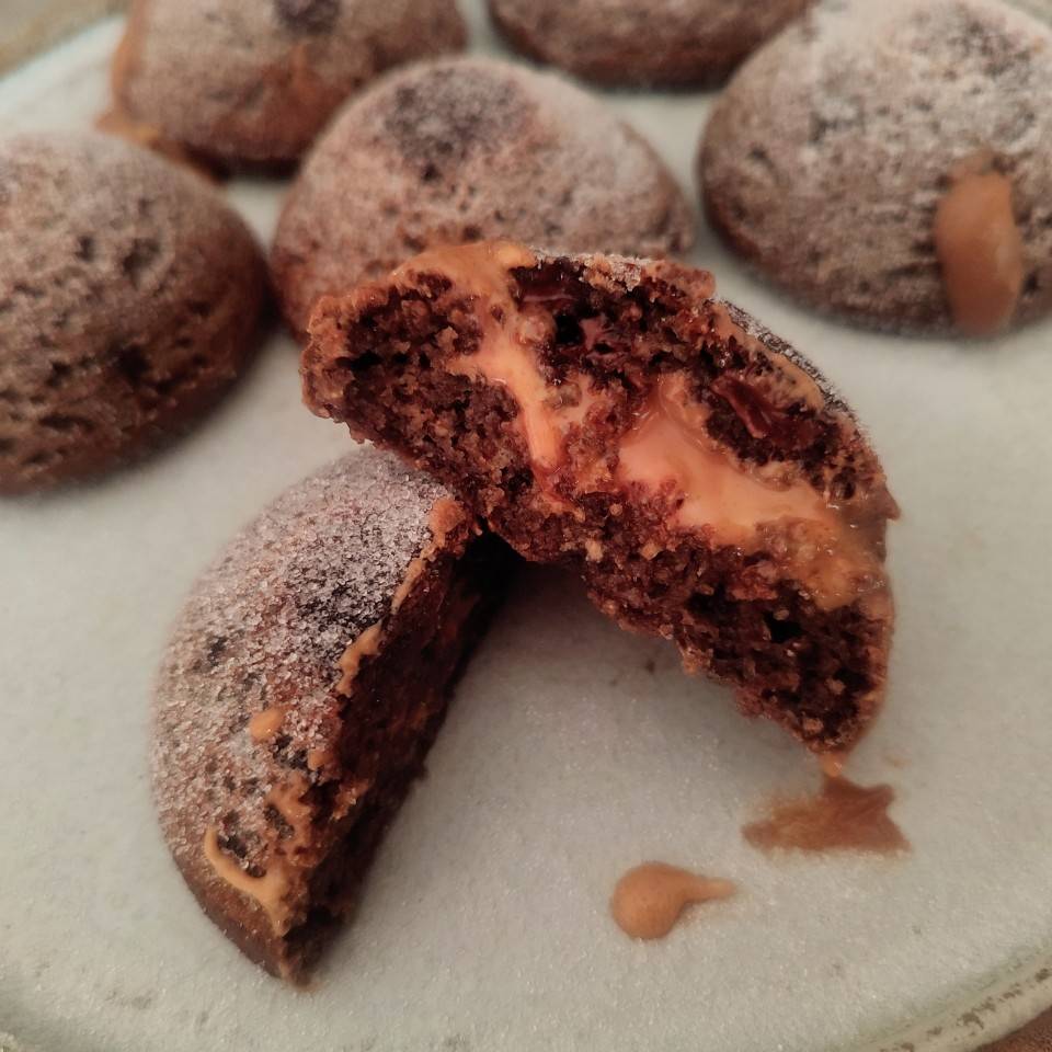 Semiesferas proteicas Oreo rellenas.