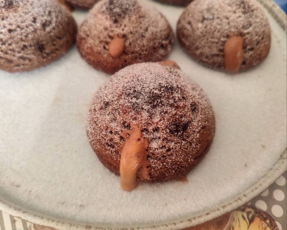 Semiesferas proteicas Oreo rellenas.