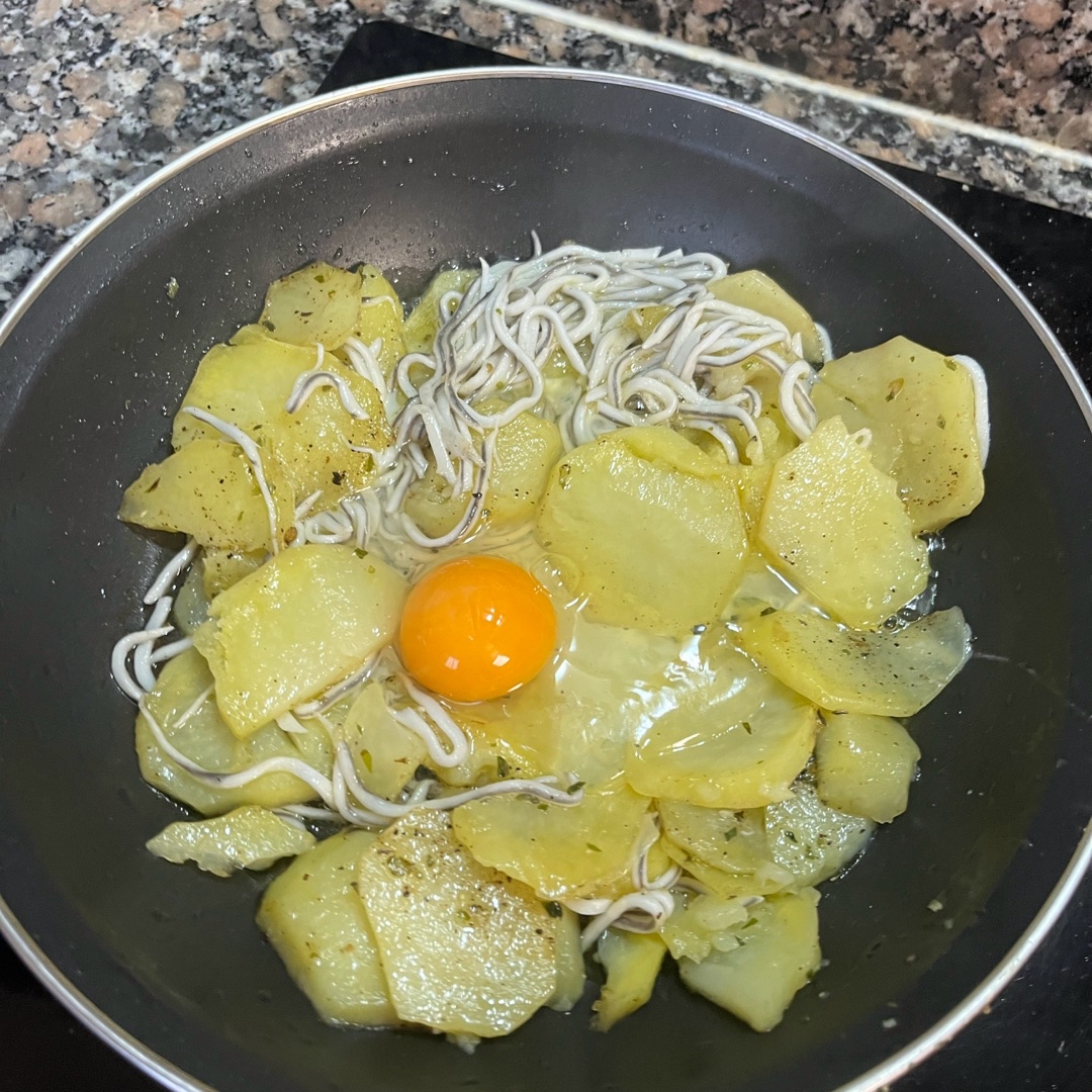 Patatas con gulas Paso 3 Patatas con gulas Paso 3