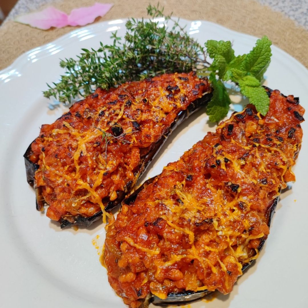 Berenjenas gratinadas rellenas de proteína de guisantes Paso 5 Berenjenas gratinadas rellenas de proteína de guisantes Paso 5