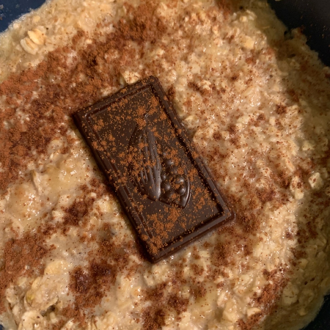 Porridge avena, platano y chocolate 85% Porridge avena, platano y chocolate 85%